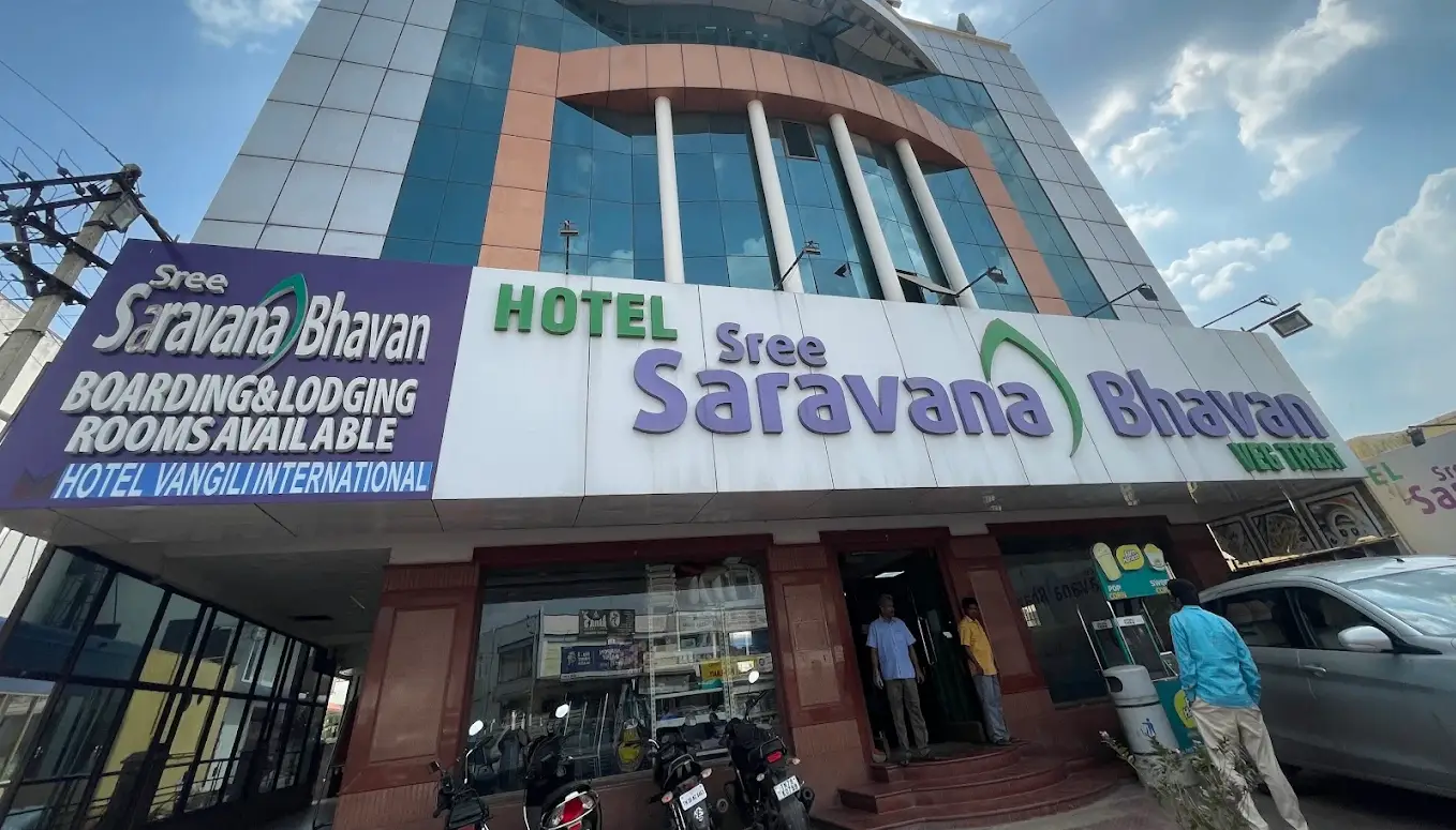 Hotel Vangili International